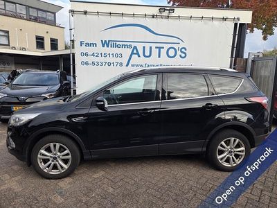 Zwart Occasion 2018 Ford Kuga Trend SUV | € 12.921 (Eerlijke prijs)