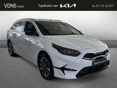 Wit Nieuw 2025 Kia Ceed Sportswagon Stationwagen | € 32.450 (Iets duurder)