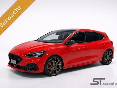 Rood Occasion 2020 Ford Focus ST Hatchback | € 33.450 (Goede deal)