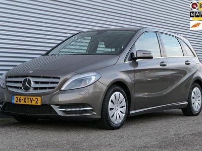 Grijs Occasion 2012 Mercedes B180 Ambition MPV | € 12.440 (Eerlijke prijs)