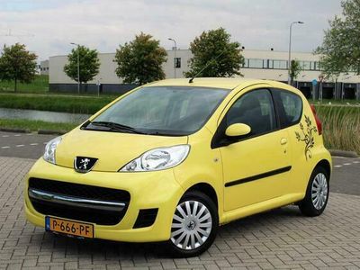 Occasion Peugeot 107 68 PK (50 kW) 2009 Geel Hatchback