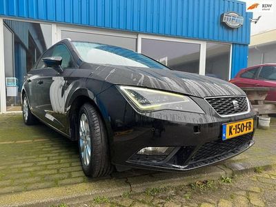 Zwart Occasion 2016 Seat Leon ST Reference Stationwagen | € 8.950 (Iets duurder)