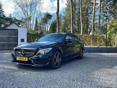 Zwart, metallic lak Occasion 2015 Mercedes C43 AMG AMG Stationwagen | € 29.950 (Iets duurder)