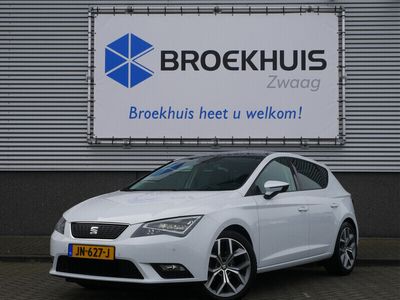 tweedehands Seat Leon Style Connected 1.0 85 kW / 115 pk TSI | Pan-Dak| Electrische stoelen | 18 Inch