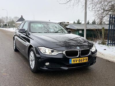 Zwart (metallic) Gebruikt 2016 BMW 316 Executive Sedan | € 8.250 (Eerlijke prijs)