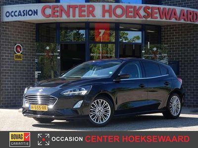 Zwart Gebruikt 2020 Ford Focus Titanium Hatchback | € 12.940 (Eerlijke prijs)
