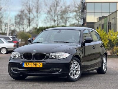 Zwart (metallic) Gebruikt 2010 BMW 116 M Sport Hatchback | € 4.995 (Eerlijke prijs)