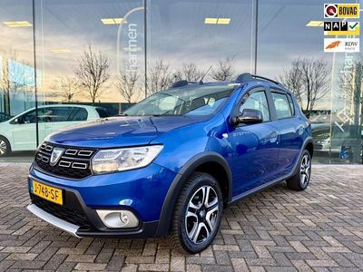 Blauw Occasion 2020 Dacia Sandero Anniversary Hatchback | € 10.945 (Eerlijke prijs)