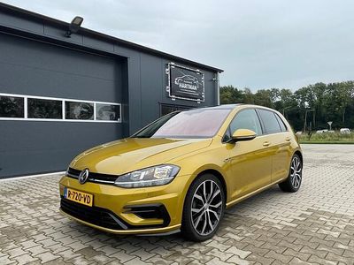 Geel Gebruikt 2018 VW Golf VII Highline Hatchback | € 16.950 (Eerlijke prijs)