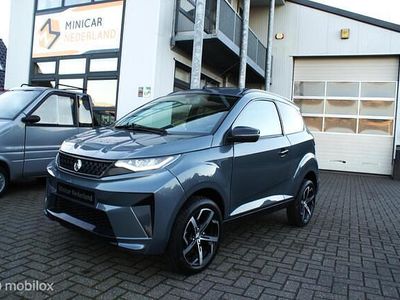 Grijs Nieuw 2025 Aixam e-Crossover SUV | € 19.995