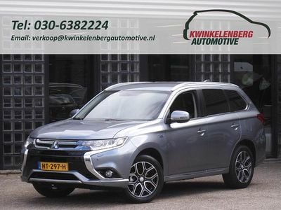 Grijs, metallic lak Gebruikt 2015 Mitsubishi Outlander P-HEV Instyle SUV | € 18.450 (Eerlijke prijs)