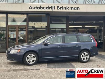 Blauw (metallic) Occasion 2010 Volvo V70 Momentum Stationwagen | € 13.600