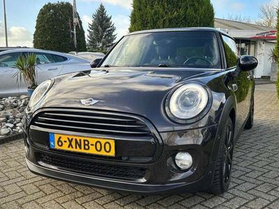 tweedehands Mini Cooper D 1.5D Chili 2014 Automaat Navi Pano Black Edition