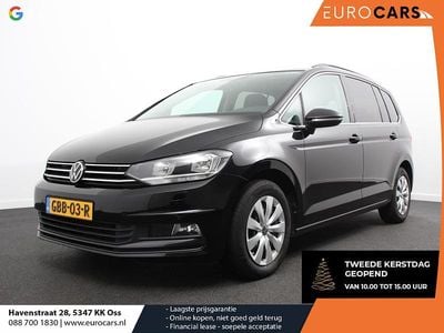 Zwart Gebruikt 2021 VW Touran Comfortline MPV | € 29.690 (Goede deal)