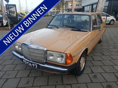 tweedehands Mercedes 250 (W123)