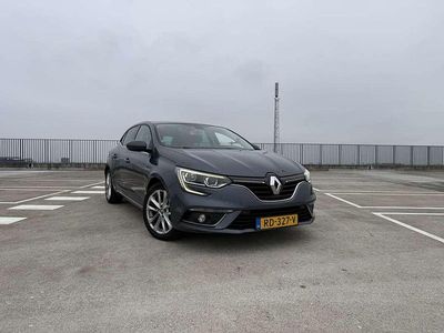 Grijs Gebruikt 2017 Renault Mégane IV Zen Hatchback | € 7.950 (Iets duurder)