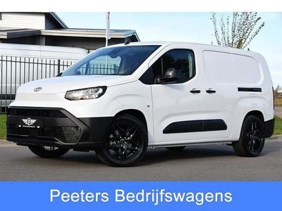 Wit Nieuw 2025 Toyota Proace City City MPV | € 24.995 (Goede deal)