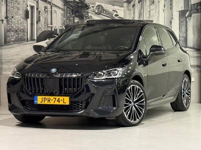 Zwart Gebruikt 2023 BMW 230 Stationwagen | € 39.950 (Goede deal)