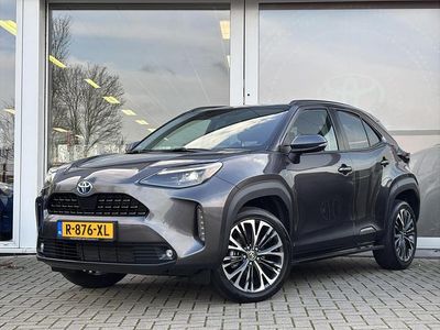 Grijs Occasion 2022 Toyota Yaris Cross Executive SUV | € 30.249 (Iets duurder)