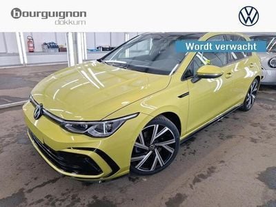 Occasion VW Golf VIII R-line 150 PK (110 kW) 2022 Geel Hatchback