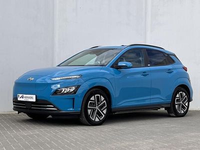 tweedehands Hyundai Kona EV Fashion Sky 64 kWh Automaat / Subsidie € 2.000 mogelijk / Schuifdak / CCS snelladen / Drie fase / Warmtepomp / HUD /