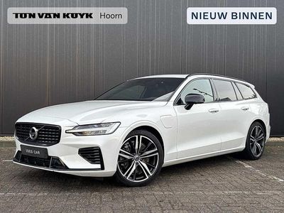 Wit Occasion 2021 Volvo V60 R-Design Stationwagen | € 29.950 (Eerlijke prijs)