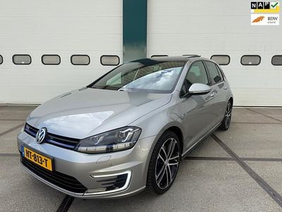 Grijs Occasion 2015 VW Golf VII GTE Hatchback | € 10.725 (Eerlijke prijs)