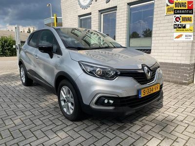 tweedehands Renault Captur 0.9 TCe Limited Navigatie / Handsfree / DAB / PDC