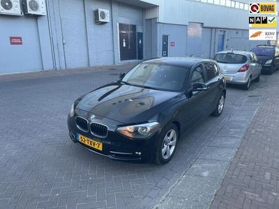 Zwart Gebruikt 2012 BMW 116 Hatchback | € 4.950 (Eerlijke prijs)