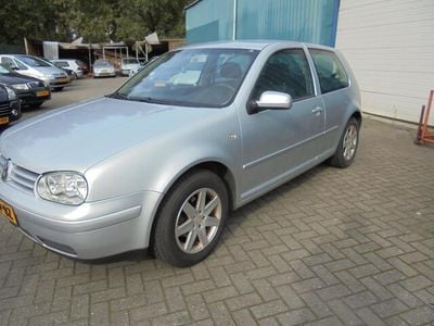 Grijs Gebruikt 2004 VW Golf IV Ocean Hatchback | € 999
