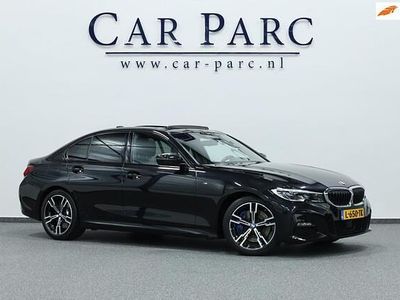 Zwart Gebruikt 2020 BMW 330 M Sport Sedan | € 34.995 (Eerlijke prijs)