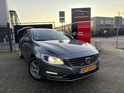 Grijs Gebruikt 2018 Volvo V60 Dynamic Stationwagen | € 8.250 (Super prijs)