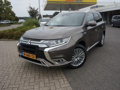 tweedehands Mitsubishi Outlander P-HEV 2.4 PHEV INSTYLE LEER 360 CAMERA SCHUIF DAK NAVI V