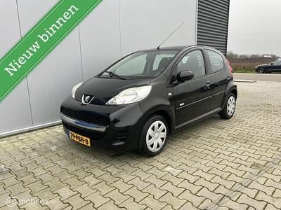 Zwart Gebruikt 2011 Peugeot 107 Hatchback | € 2.850 (Eerlijke prijs)