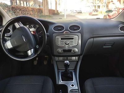 Wit Gebruikt 2009 Ford Focus Trend Hatchback | € 2.200 (Goede deal)