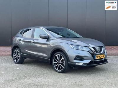 Grijs, metallic lak Gebruikt 2017 Nissan Qashqai N-Connecta SUV | € 14.500 (Eerlijke prijs)