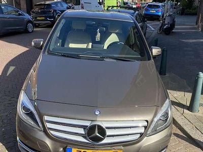 Mercedes B180