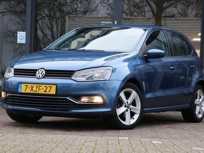 Blauw Gebruikt 2014 VW Polo Highline Hatchback | € 9.995 (Iets duurder)