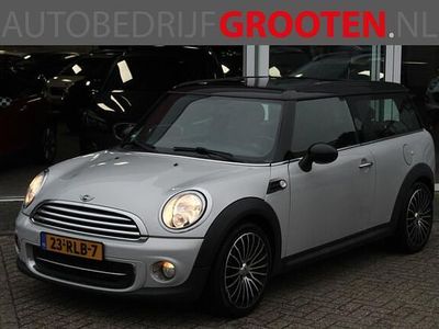 Wit (metallic) Gebruikt 2011 Mini Cooper Business Hatchback | € 4.988 (Eerlijke prijs)