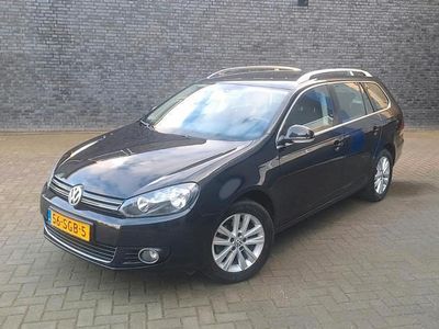 Zwart (metallic) Gebruikt 2011 VW Golf VI Highline Hatchback | € 4.950 (Goede deal)
