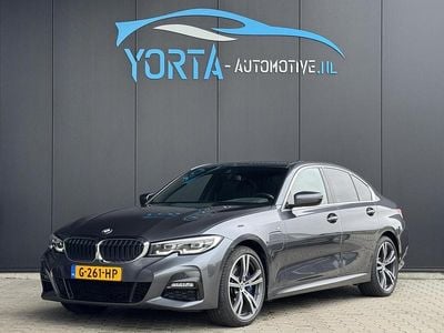 Grijs Occasion 2019 BMW 330 Executive Sedan | € 26.950 (Iets duurder)