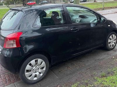 Zwart Gebruikt 2006 Toyota Yaris Sol | € 2.800 (Eerlijke prijs)