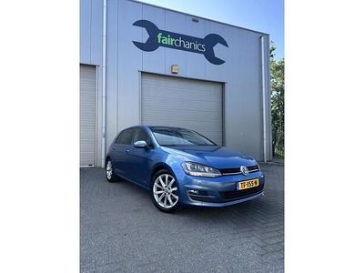 Blauw (metallic) Occasion 2013 VW Golf VII Hatchback | € 7.945 (Eerlijke prijs)