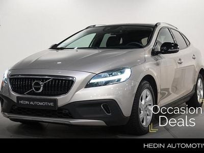 Beige Occasion 2019 Volvo V40 Hatchback | € 21.995 (Iets duurder)