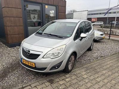 Grijs Gebruikt 2013 Opel Meriva MPV | € 3.990 (Goede deal)