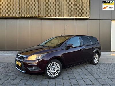 Paars Gebruikt 2008 Ford Focus Titanium Stationwagen | € 3.149 (Eerlijke prijs)