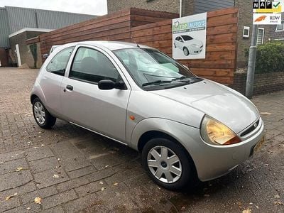 Grijs Gebruikt 2006 Ford Ka Futura Hatchback | € 999 (Eerlijke prijs)