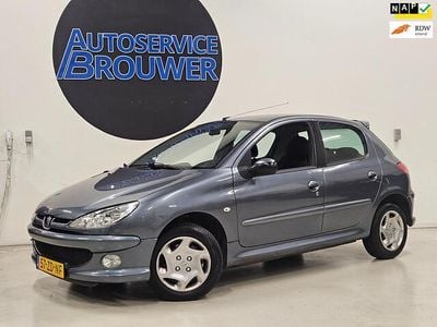 Occasion Peugeot 206 Forever 75 PK (55 kW) 2008 Grijs Hatchback