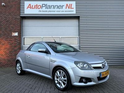 Occasion Opel Tigra Cosmo 90 PK (66 kW) 2005 Grijs Cabriolet
