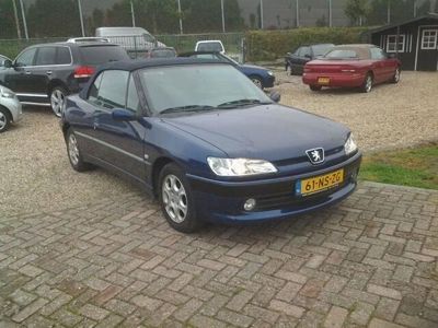 Blauw Occasion 2000 Peugeot 306 Cabriolet | € 6.498